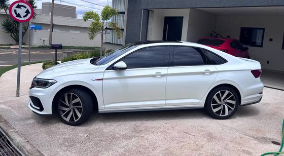 VOLKSWAGEN JETTA 2.0 350 TSI GASOLINA GLI DSG